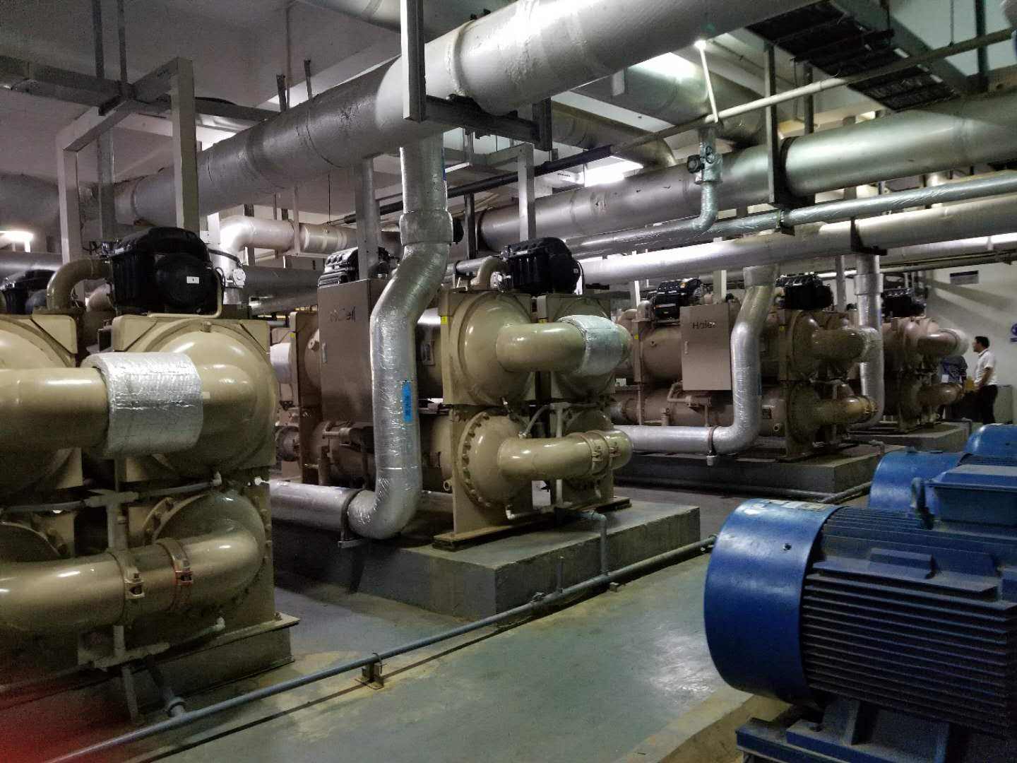 離心式冷水機(jī)組常規(guī)維護(hù)保養(yǎng)內(nèi)容